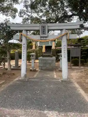 品川神社の{uncategorized: "未分類", other: "その他", undefined: "問題あり", building: "その他建物", grave: "お墓", sacred_gate: "鳥居", guardian: "狛犬", statue: "像", buddha: "仏像", history: "歴史", nature: "自然", garden: "庭園", animal: "動物", pagoda: "塔", temizu: "手水舎", mountain_gate: "山門・神門", sanctuary: "本殿・本堂", subordinate: "末社・摂社", art: "芸術", scenery: "景色", jizo: "地蔵", ema: "絵馬", goshuin: "御朱印", omikuji: "おみくじ", items: "授与品その他", amulet: "お守り", goshuincho: "御朱印帳", eats: "食事", festival: "お祭り", votive_dance: "神楽", shichigosan: "七五三参", wedding: "結婚式", experience: "体験その他", initially: "初詣", around: "周辺", anti_infection: "感染症対策"}
