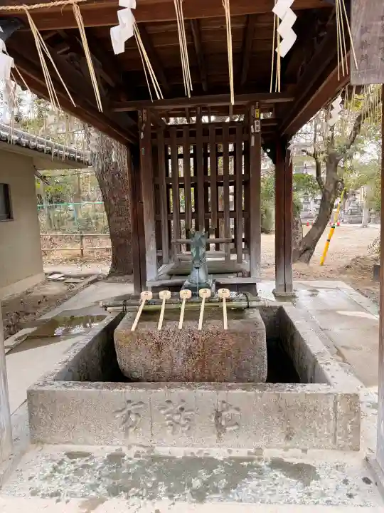 藤森神社の{uncategorized: "未分類", other: "その他", undefined: "問題あり", building: "その他建物", grave: "お墓", sacred_gate: "鳥居", guardian: "狛犬", statue: "像", buddha: "仏像", history: "歴史", nature: "自然", garden: "庭園", animal: "動物", pagoda: "塔", temizu: "手水舎", mountain_gate: "山門・神門", sanctuary: "本殿・本堂", subordinate: "末社・摂社", art: "芸術", scenery: "景色", jizo: "地蔵", ema: "絵馬", goshuin: "御朱印", omikuji: "おみくじ", items: "授与品その他", amulet: "お守り", goshuincho: "御朱印帳", eats: "食事", festival: "お祭り", votive_dance: "神楽", shichigosan: "七五三参", wedding: "結婚式", experience: "体験その他", initially: "初詣", around: "周辺", anti_infection: "感染症対策"}