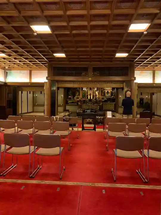 光明寺の本殿・本堂