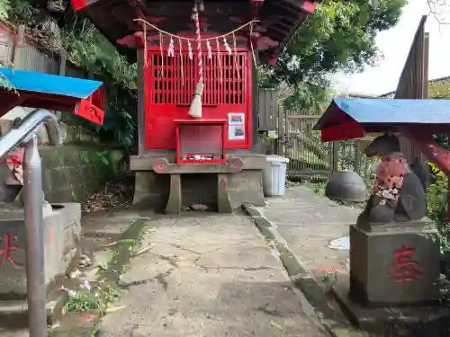 稲荷神社の{uncategorized: "未分類", other: "その他", undefined: "問題あり", building: "その他建物", grave: "お墓", sacred_gate: "鳥居", guardian: "狛犬", statue: "像", buddha: "仏像", history: "歴史", nature: "自然", garden: "庭園", animal: "動物", pagoda: "塔", temizu: "手水舎", mountain_gate: "山門・神門", sanctuary: "本殿・本堂", subordinate: "末社・摂社", art: "芸術", scenery: "景色", jizo: "地蔵", ema: "絵馬", goshuin: "御朱印", omikuji: "おみくじ", items: "授与品その他", amulet: "お守り", goshuincho: "御朱印帳", eats: "食事", festival: "お祭り", votive_dance: "神楽", shichigosan: "七五三参", wedding: "結婚式", experience: "体験その他", initially: "初詣", around: "周辺", anti_infection: "感染症対策"}