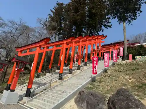 高屋敷稲荷神社の{uncategorized: "未分類", other: "その他", undefined: "問題あり", building: "その他建物", grave: "お墓", sacred_gate: "鳥居", guardian: "狛犬", statue: "像", buddha: "仏像", history: "歴史", nature: "自然", garden: "庭園", animal: "動物", pagoda: "塔", temizu: "手水舎", mountain_gate: "山門・神門", sanctuary: "本殿・本堂", subordinate: "末社・摂社", art: "芸術", scenery: "景色", jizo: "地蔵", ema: "絵馬", goshuin: "御朱印", omikuji: "おみくじ", items: "授与品その他", amulet: "お守り", goshuincho: "御朱印帳", eats: "食事", festival: "お祭り", votive_dance: "神楽", shichigosan: "七五三参", wedding: "結婚式", experience: "体験その他", initially: "初詣", around: "周辺", anti_infection: "感染症対策"}
