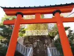 穴八幡宮の鳥居