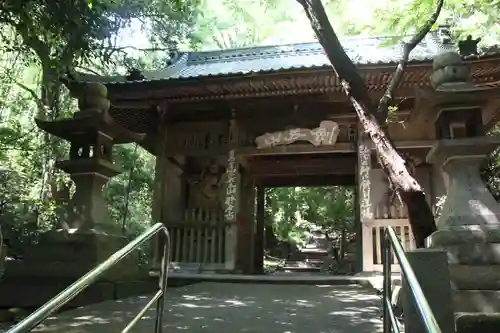 弥谷寺の山門