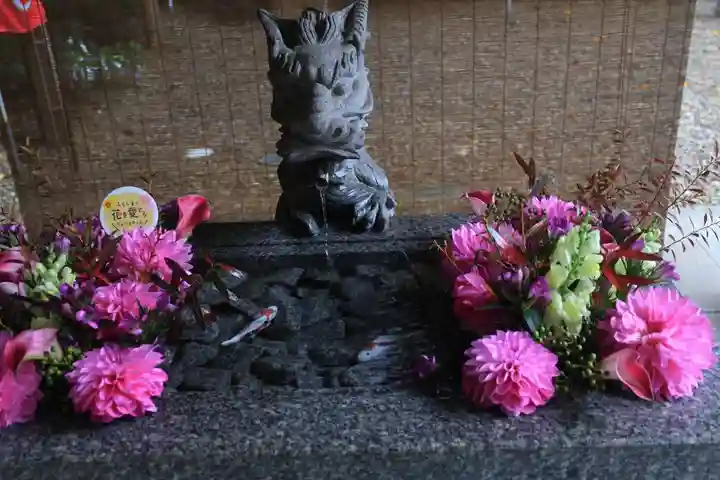 滑川神社 - 仕事と子どもの守り神の手水舎