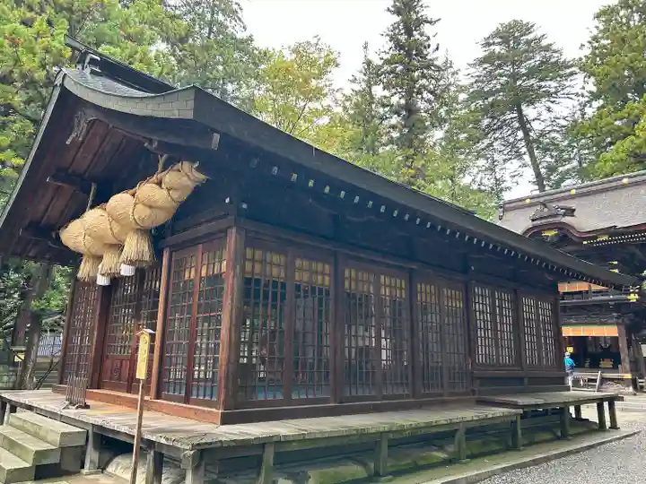 諏訪大社下社春宮(長野県)