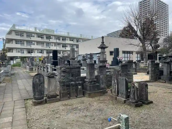沼影観音堂(廣田寺)の{uncategorized: "未分類", other: "その他", undefined: "問題あり", building: "その他建物", grave: "お墓", sacred_gate: "鳥居", guardian: "狛犬", statue: "像", buddha: "仏像", history: "歴史", nature: "自然", garden: "庭園", animal: "動物", pagoda: "塔", temizu: "手水舎", mountain_gate: "山門・神門", sanctuary: "本殿・本堂", subordinate: "末社・摂社", art: "芸術", scenery: "景色", jizo: "地蔵", ema: "絵馬", goshuin: "御朱印", omikuji: "おみくじ", items: "授与品その他", amulet: "お守り", goshuincho: "御朱印帳", eats: "食事", festival: "お祭り", votive_dance: "神楽", shichigosan: "七五三参", wedding: "結婚式", experience: "体験その他", initially: "初詣", around: "周辺", anti_infection: "感染症対策"}