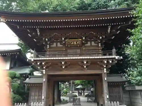 昌翁寺の山門・神門