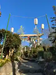 横浜御嶽神社の鳥居