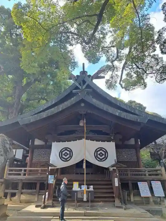 艮神社の{uncategorized: "未分類", other: "その他", undefined: "問題あり", building: "その他建物", grave: "お墓", sacred_gate: "鳥居", guardian: "狛犬", statue: "像", buddha: "仏像", history: "歴史", nature: "自然", garden: "庭園", animal: "動物", pagoda: "塔", temizu: "手水舎", mountain_gate: "山門・神門", sanctuary: "本殿・本堂", subordinate: "末社・摂社", art: "芸術", scenery: "景色", jizo: "地蔵", ema: "絵馬", goshuin: "御朱印", omikuji: "おみくじ", items: "授与品その他", amulet: "お守り", goshuincho: "御朱印帳", eats: "食事", festival: "お祭り", votive_dance: "神楽", shichigosan: "七五三参", wedding: "結婚式", experience: "体験その他", initially: "初詣", around: "周辺", anti_infection: "感染症対策"}