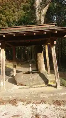 日高見神社の手水舎