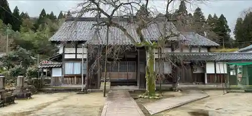 定廣院の本殿・本堂