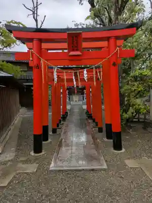 九帝王宮 萱野神社(滋賀県)