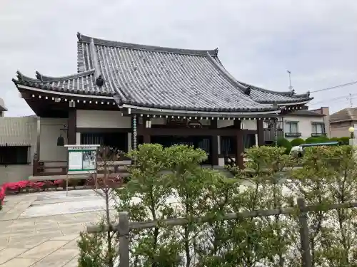 十念寺の{uncategorized: "未分類", other: "その他", undefined: "問題あり", building: "その他建物", grave: "お墓", sacred_gate: "鳥居", guardian: "狛犬", statue: "像", buddha: "仏像", history: "歴史", nature: "自然", garden: "庭園", animal: "動物", pagoda: "塔", temizu: "手水舎", mountain_gate: "山門・神門", sanctuary: "本殿・本堂", subordinate: "末社・摂社", art: "芸術", scenery: "景色", jizo: "地蔵", ema: "絵馬", goshuin: "御朱印", omikuji: "おみくじ", items: "授与品その他", amulet: "お守り", goshuincho: "御朱印帳", eats: "食事", festival: "お祭り", votive_dance: "神楽", shichigosan: "七五三参", wedding: "結婚式", experience: "体験その他", initially: "初詣", around: "周辺", anti_infection: "感染症対策"}