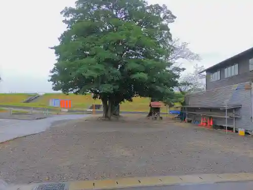 三明神社（神領町）の末社・摂社
