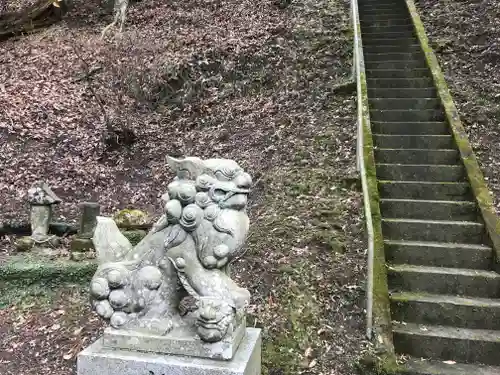 阿夫利神社の狛犬