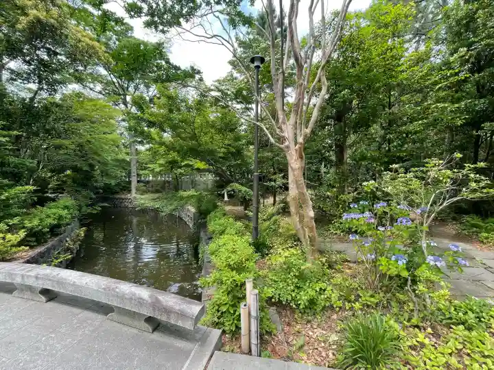 宮山神社の{uncategorized: "未分類", other: "その他", undefined: "問題あり", building: "その他建物", grave: "お墓", sacred_gate: "鳥居", guardian: "狛犬", statue: "像", buddha: "仏像", history: "歴史", nature: "自然", garden: "庭園", animal: "動物", pagoda: "塔", temizu: "手水舎", mountain_gate: "山門・神門", sanctuary: "本殿・本堂", subordinate: "末社・摂社", art: "芸術", scenery: "景色", jizo: "地蔵", ema: "絵馬", goshuin: "御朱印", omikuji: "おみくじ", items: "授与品その他", amulet: "お守り", goshuincho: "御朱印帳", eats: "食事", festival: "お祭り", votive_dance: "神楽", shichigosan: "七五三参", wedding: "結婚式", experience: "体験その他", initially: "初詣", around: "周辺", anti_infection: "感染症対策"}