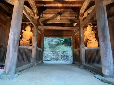 財賀寺の山門・神門