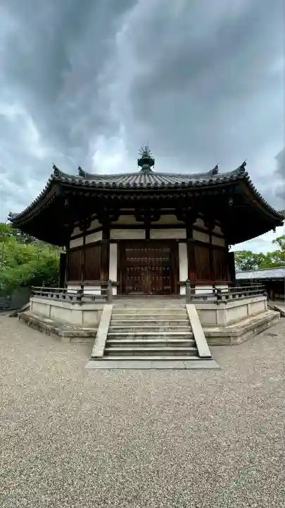 法隆寺 夢殿(奈良県)