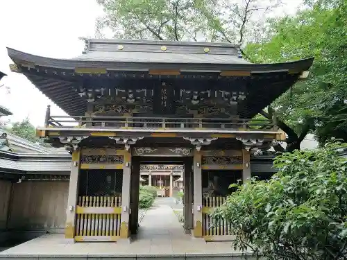 武蔵野稲荷神社の山門