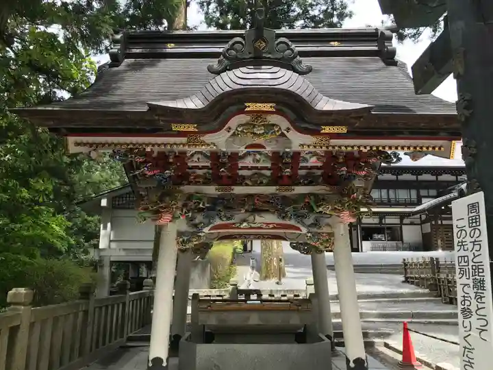 三峯神社の手水舎