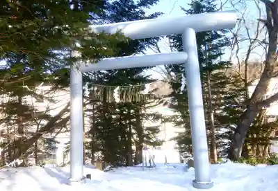 阿寒岳神社の鳥居