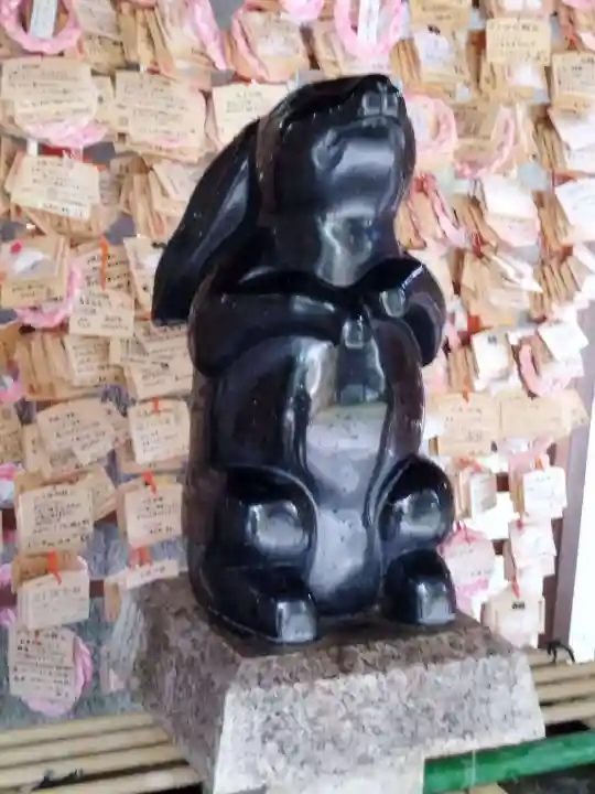 岡崎神社の狛犬