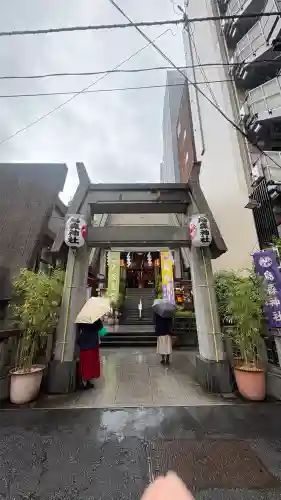 烏森神社の{uncategorized: "未分類", other: "その他", undefined: "問題あり", building: "その他建物", grave: "お墓", sacred_gate: "鳥居", guardian: "狛犬", statue: "像", buddha: "仏像", history: "歴史", nature: "自然", garden: "庭園", animal: "動物", pagoda: "塔", temizu: "手水舎", mountain_gate: "山門・神門", sanctuary: "本殿・本堂", subordinate: "末社・摂社", art: "芸術", scenery: "景色", jizo: "地蔵", ema: "絵馬", goshuin: "御朱印", omikuji: "おみくじ", items: "授与品その他", amulet: "お守り", goshuincho: "御朱印帳", eats: "食事", festival: "お祭り", votive_dance: "神楽", shichigosan: "七五三参", wedding: "結婚式", experience: "体験その他", initially: "初詣", around: "周辺", anti_infection: "感染症対策"}