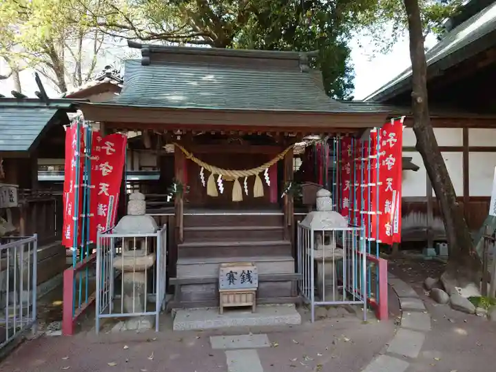 挙母神社の末社・摂社