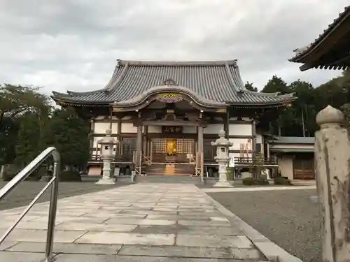 法蔵寺の本殿