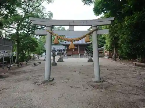 白山神社の鳥居