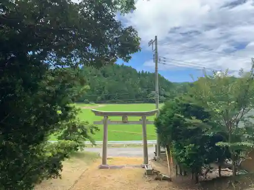 東小高神社の鳥居