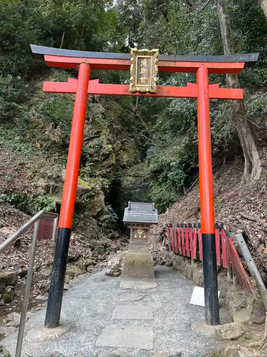 松尾大社の末社・摂社