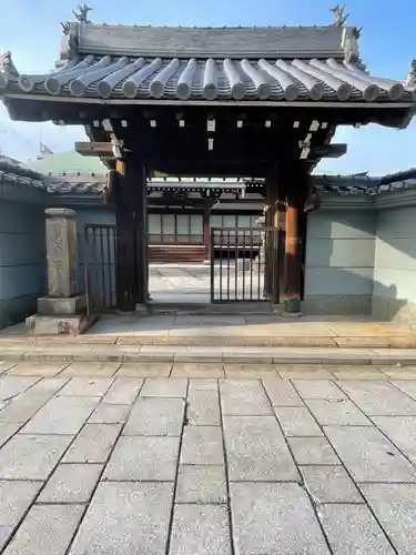 如来院の山門・神門