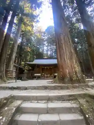 室生龍穴神社の本殿・本堂