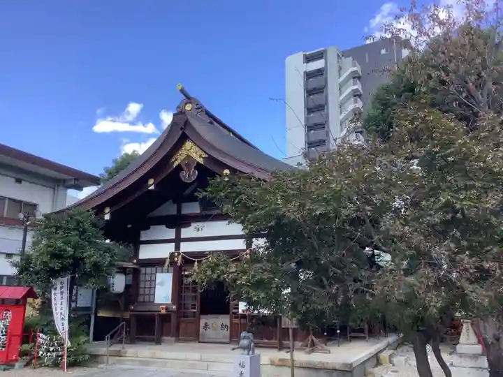 三輪神社の本殿・本堂