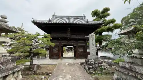 西林寺(愛媛県)