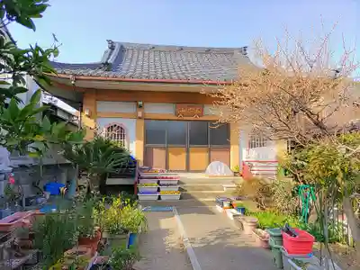 西光寺の本殿・本堂