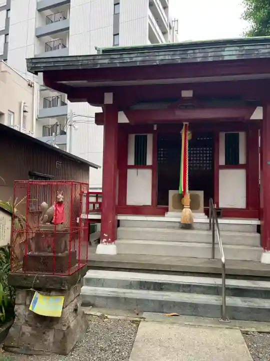 王森稲荷神社の{uncategorized: "未分類", other: "その他", undefined: "問題あり", building: "その他建物", grave: "お墓", sacred_gate: "鳥居", guardian: "狛犬", statue: "像", buddha: "仏像", history: "歴史", nature: "自然", garden: "庭園", animal: "動物", pagoda: "塔", temizu: "手水舎", mountain_gate: "山門・神門", sanctuary: "本殿・本堂", subordinate: "末社・摂社", art: "芸術", scenery: "景色", jizo: "地蔵", ema: "絵馬", goshuin: "御朱印", omikuji: "おみくじ", items: "授与品その他", amulet: "お守り", goshuincho: "御朱印帳", eats: "食事", festival: "お祭り", votive_dance: "神楽", shichigosan: "七五三参", wedding: "結婚式", experience: "体験その他", initially: "初詣", around: "周辺", anti_infection: "感染症対策"}
