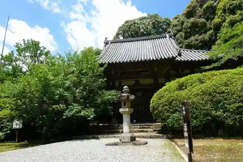 長岳寺の本殿・本堂