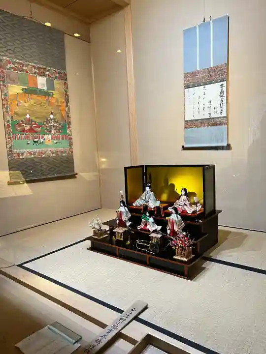龍泉寺(足利厄除大師)の{uncategorized: "未分類", other: "その他", undefined: "問題あり", building: "その他建物", grave: "お墓", sacred_gate: "鳥居", guardian: "狛犬", statue: "像", buddha: "仏像", history: "歴史", nature: "自然", garden: "庭園", animal: "動物", pagoda: "塔", temizu: "手水舎", mountain_gate: "山門・神門", sanctuary: "本殿・本堂", subordinate: "末社・摂社", art: "芸術", scenery: "景色", jizo: "地蔵", ema: "絵馬", goshuin: "御朱印", omikuji: "おみくじ", items: "授与品その他", amulet: "お守り", goshuincho: "御朱印帳", eats: "食事", festival: "お祭り", votive_dance: "神楽", shichigosan: "七五三参", wedding: "結婚式", experience: "体験その他", initially: "初詣", around: "周辺", anti_infection: "感染症対策"}