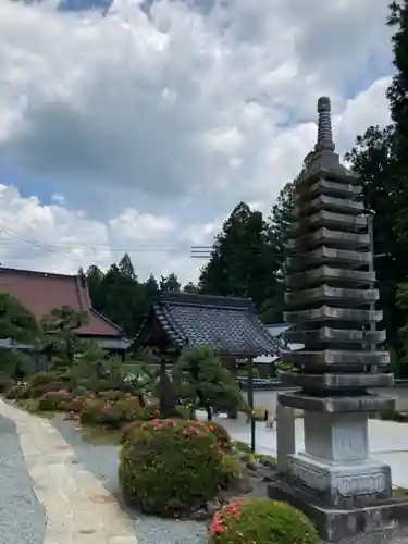 法楽寺の塔