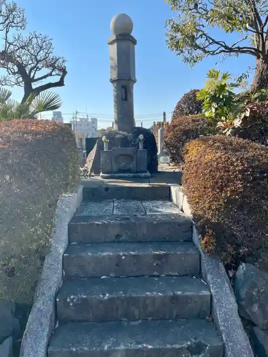 宝輪寺の{uncategorized: "未分類", other: "その他", undefined: "問題あり", building: "その他建物", grave: "お墓", sacred_gate: "鳥居", guardian: "狛犬", statue: "像", buddha: "仏像", history: "歴史", nature: "自然", garden: "庭園", animal: "動物", pagoda: "塔", temizu: "手水舎", mountain_gate: "山門・神門", sanctuary: "本殿・本堂", subordinate: "末社・摂社", art: "芸術", scenery: "景色", jizo: "地蔵", ema: "絵馬", goshuin: "御朱印", omikuji: "おみくじ", items: "授与品その他", amulet: "お守り", goshuincho: "御朱印帳", eats: "食事", festival: "お祭り", votive_dance: "神楽", shichigosan: "七五三参", wedding: "結婚式", experience: "体験その他", initially: "初詣", around: "周辺", anti_infection: "感染症対策"}