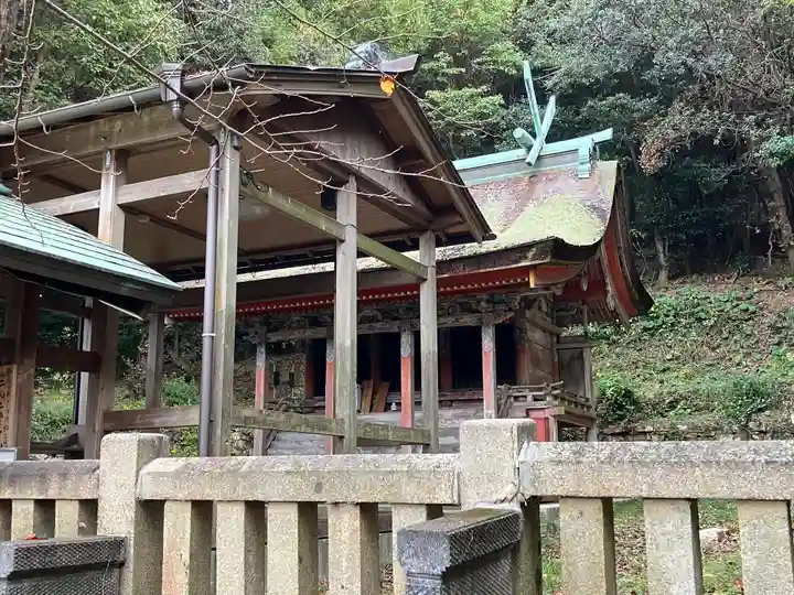 三郷八幡神社の本殿・本堂