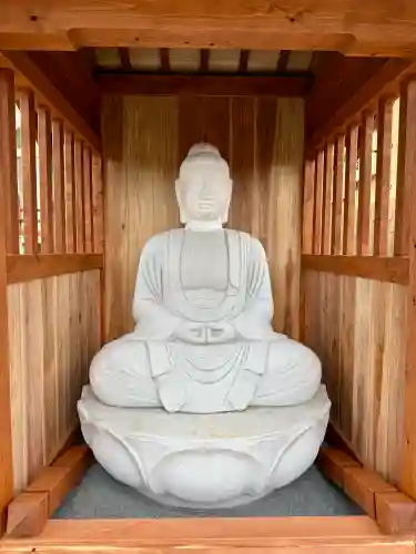 心岩寺の{uncategorized: "未分類", other: "その他", undefined: "問題あり", building: "その他建物", grave: "お墓", sacred_gate: "鳥居", guardian: "狛犬", statue: "像", buddha: "仏像", history: "歴史", nature: "自然", garden: "庭園", animal: "動物", pagoda: "塔", temizu: "手水舎", mountain_gate: "山門・神門", sanctuary: "本殿・本堂", subordinate: "末社・摂社", art: "芸術", scenery: "景色", jizo: "地蔵", ema: "絵馬", goshuin: "御朱印", omikuji: "おみくじ", items: "授与品その他", amulet: "お守り", goshuincho: "御朱印帳", eats: "食事", festival: "お祭り", votive_dance: "神楽", shichigosan: "七五三参", wedding: "結婚式", experience: "体験その他", initially: "初詣", around: "周辺", anti_infection: "感染症対策"}