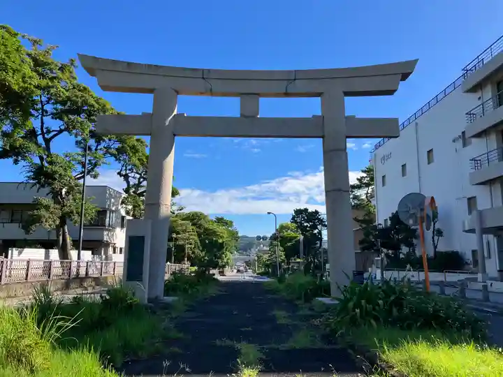 鶴岡八幡宮の鳥居