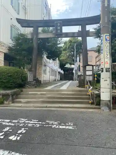 子神社の鳥居