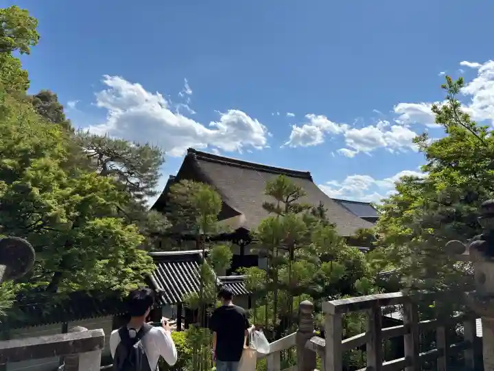 知恩院の{uncategorized: "未分類", other: "その他", undefined: "問題あり", building: "その他建物", grave: "お墓", sacred_gate: "鳥居", guardian: "狛犬", statue: "像", buddha: "仏像", history: "歴史", nature: "自然", garden: "庭園", animal: "動物", pagoda: "塔", temizu: "手水舎", mountain_gate: "山門・神門", sanctuary: "本殿・本堂", subordinate: "末社・摂社", art: "芸術", scenery: "景色", jizo: "地蔵", ema: "絵馬", goshuin: "御朱印", omikuji: "おみくじ", items: "授与品その他", amulet: "お守り", goshuincho: "御朱印帳", eats: "食事", festival: "お祭り", votive_dance: "神楽", shichigosan: "七五三参", wedding: "結婚式", experience: "体験その他", initially: "初詣", around: "周辺", anti_infection: "感染症対策"}