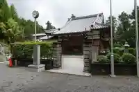 楠公寺の本殿・本堂