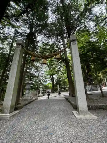 諏訪大社下社秋宮(長野県)