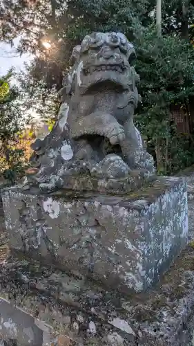 三日月神社の{uncategorized: "未分類", other: "その他", undefined: "問題あり", building: "その他建物", grave: "お墓", sacred_gate: "鳥居", guardian: "狛犬", statue: "像", buddha: "仏像", history: "歴史", nature: "自然", garden: "庭園", animal: "動物", pagoda: "塔", temizu: "手水舎", mountain_gate: "山門・神門", sanctuary: "本殿・本堂", subordinate: "末社・摂社", art: "芸術", scenery: "景色", jizo: "地蔵", ema: "絵馬", goshuin: "御朱印", omikuji: "おみくじ", items: "授与品その他", amulet: "お守り", goshuincho: "御朱印帳", eats: "食事", festival: "お祭り", votive_dance: "神楽", shichigosan: "七五三参", wedding: "結婚式", experience: "体験その他", initially: "初詣", around: "周辺", anti_infection: "感染症対策"}
